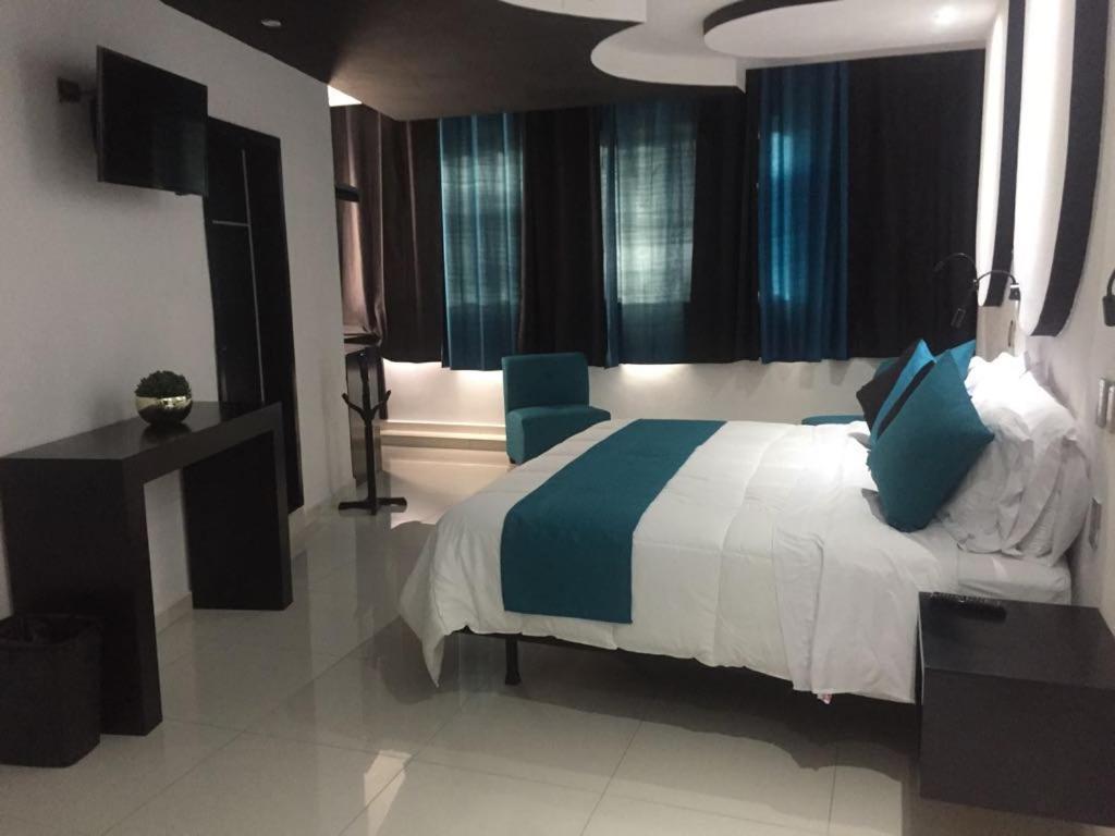 Hotel Dluxe San Juan de los Lagos Zewnętrze zdjęcie